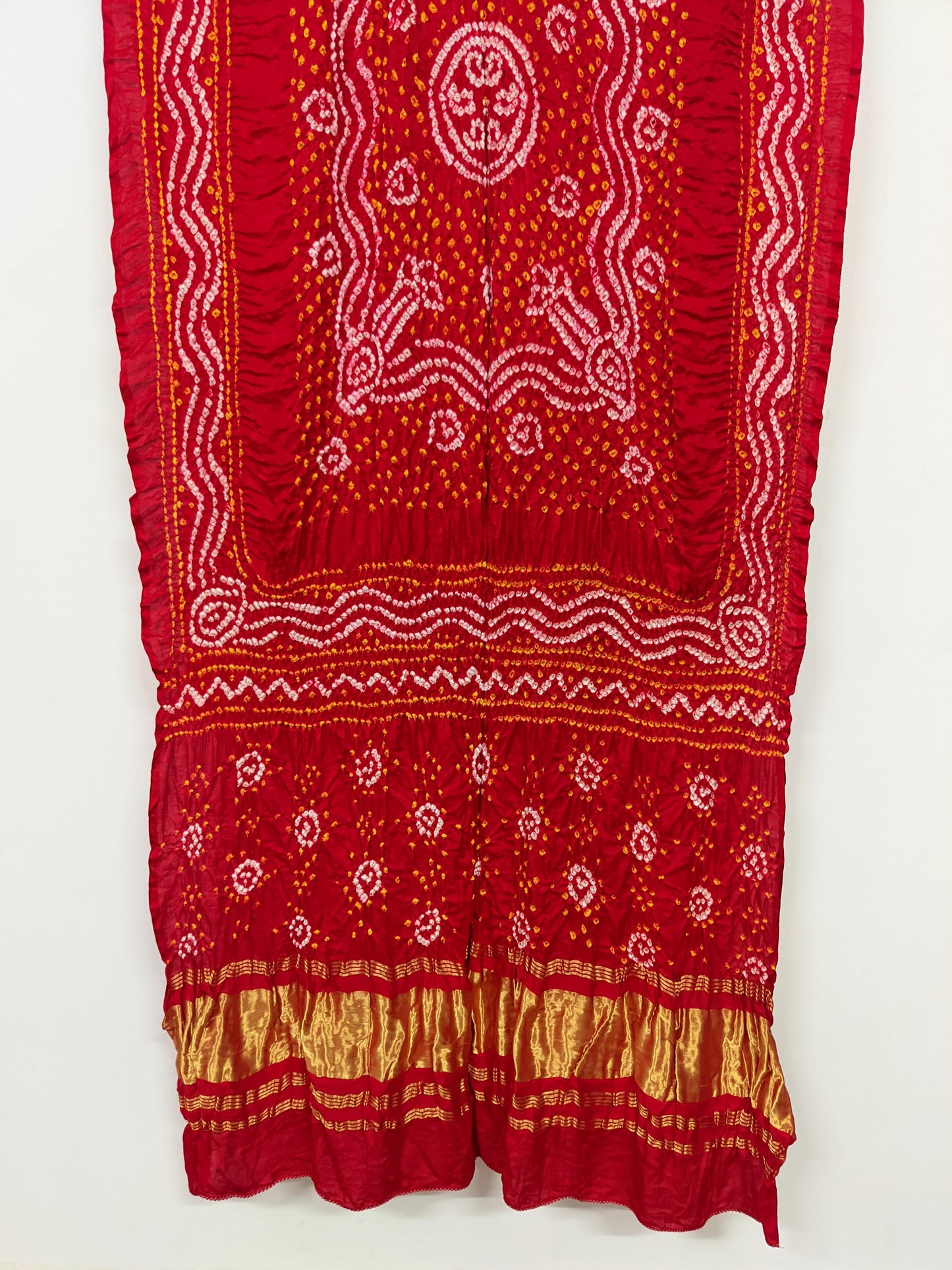 Pure gajji silk chandrakoni red bandhani dupatta