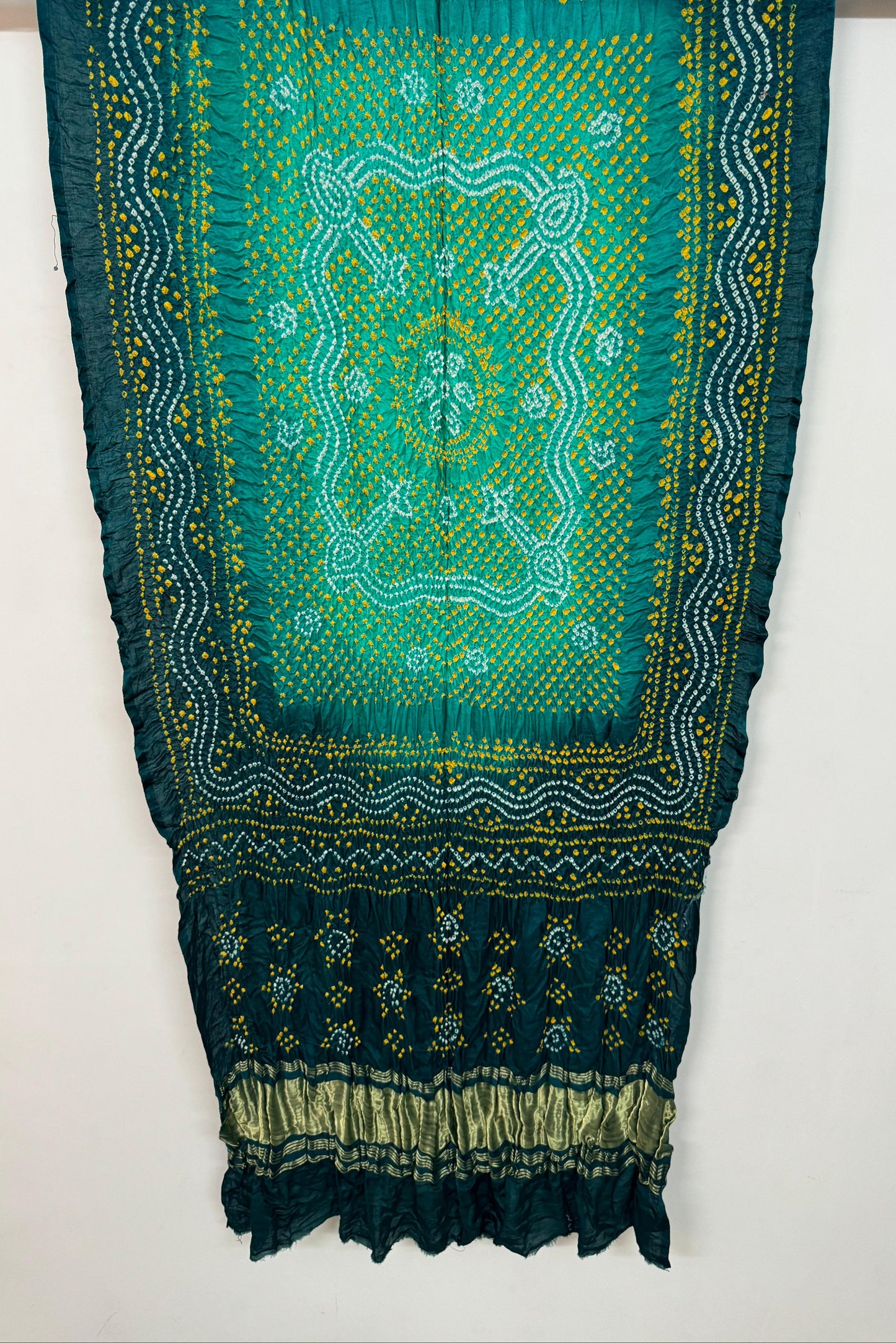 Pure gajji silk bandhani chandrakoni dupatta