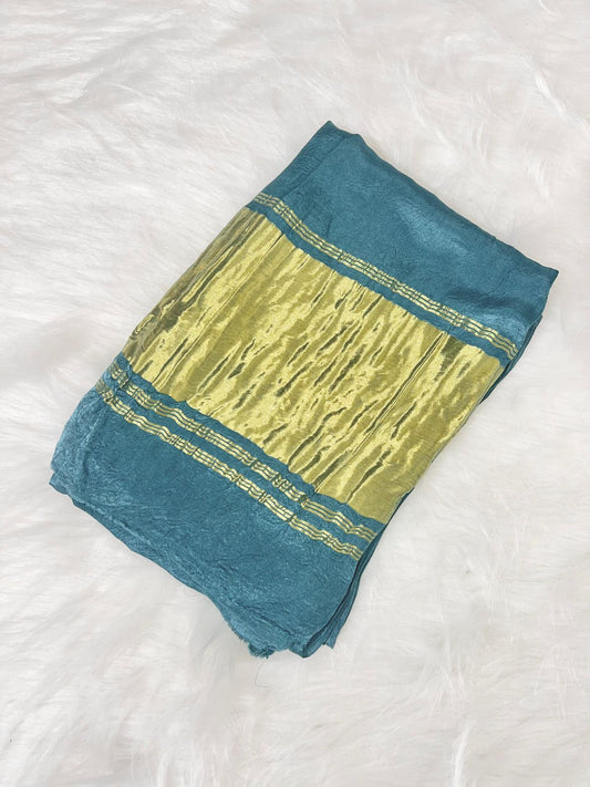 Modal silk plain saree with golden belt in pallu