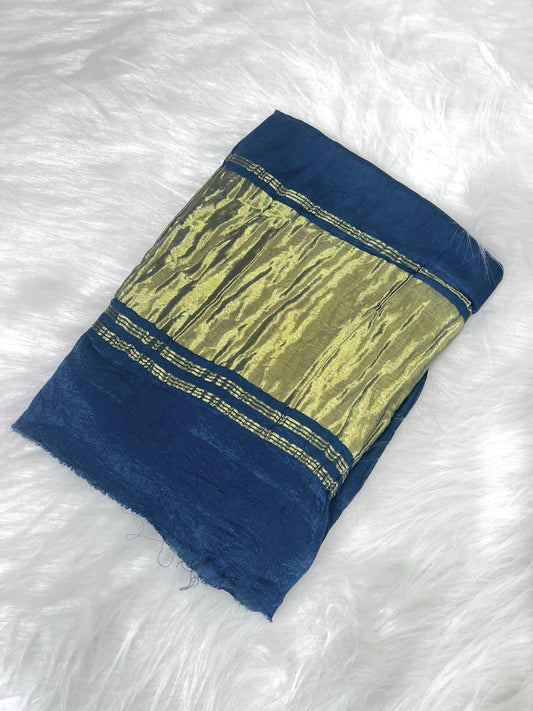 Modal silk plain saree with golden belt in pallu